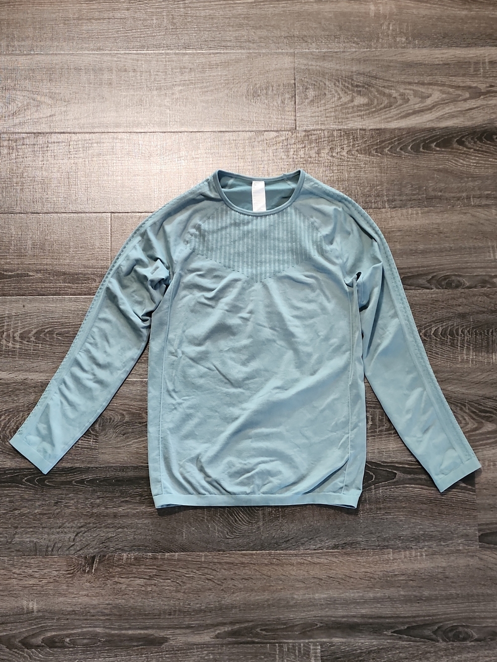 🌵 Fabletics "Sync Seamless" Long Sleeve Top 🌵